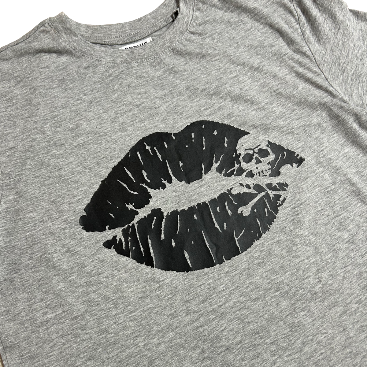 Toxic Kiss Tee