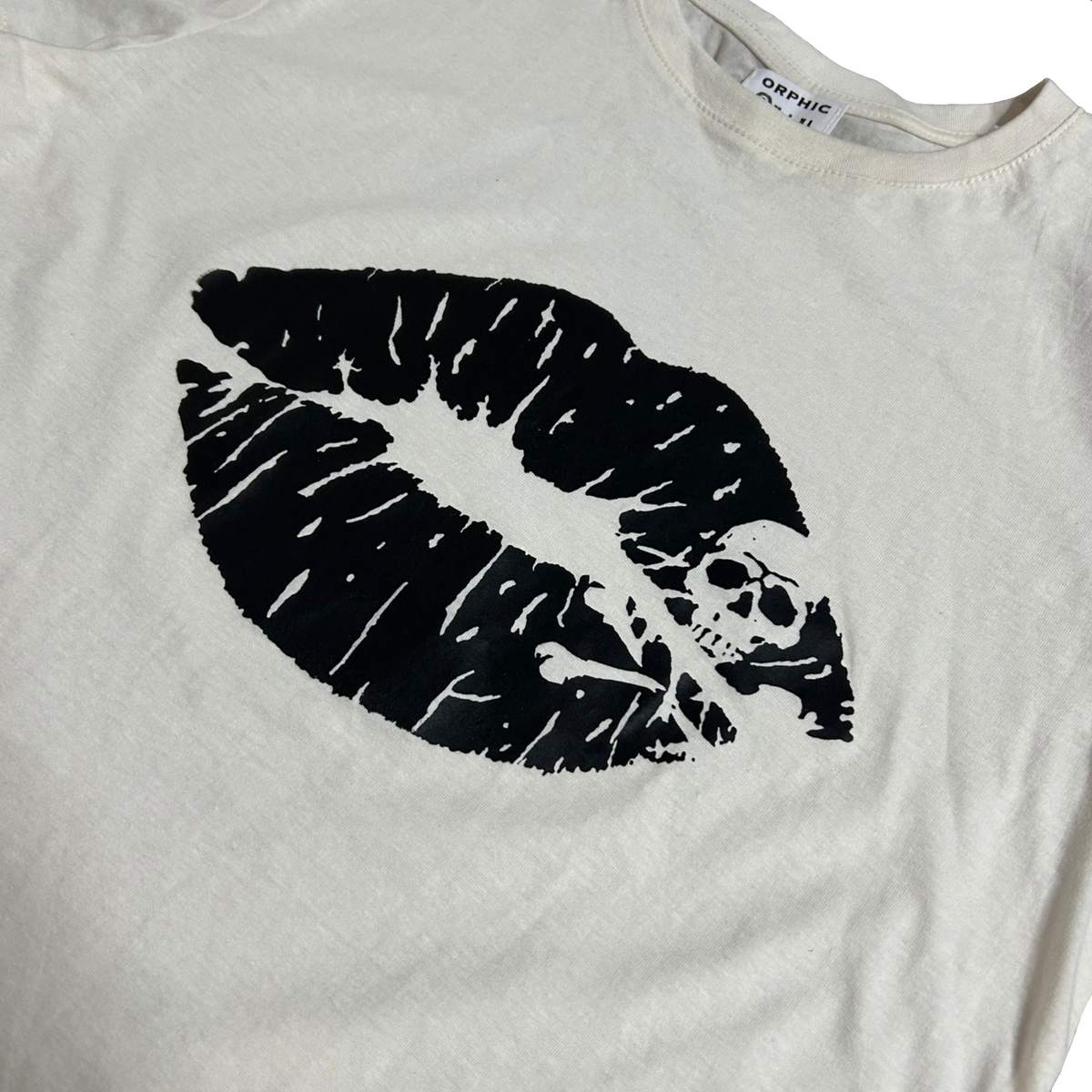 Toxic Kiss Tee